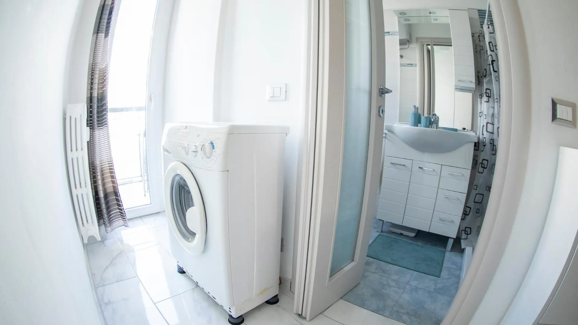 Strambio28 Lägenhet Milano